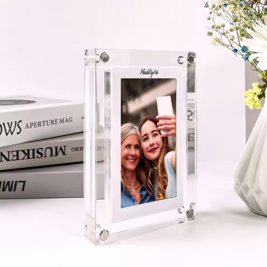 Made By Me's™ Signature 7 Inch Video Frame